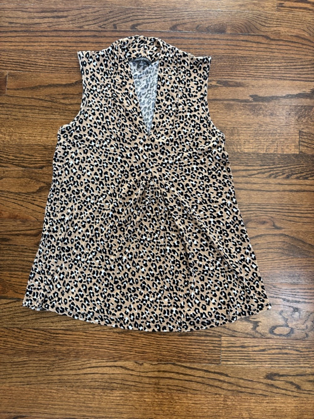 Ava & Grace Leopard Print SleevelessTop!